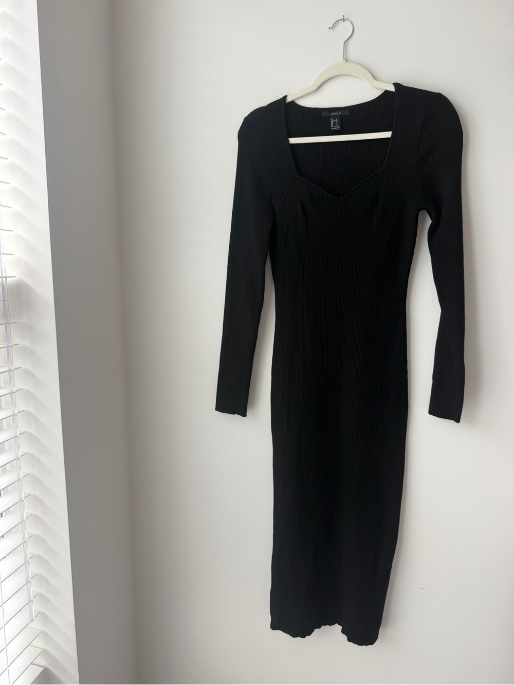 Forever 21 Black Long Sleeve Ribbed Midi Dress